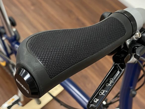 Brooks Ergonomic Griffe schwarz