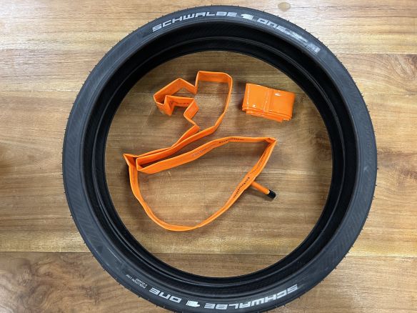 Schwalbe Brompton Ultraleicht Bereifung Set ( One + Tubolito )